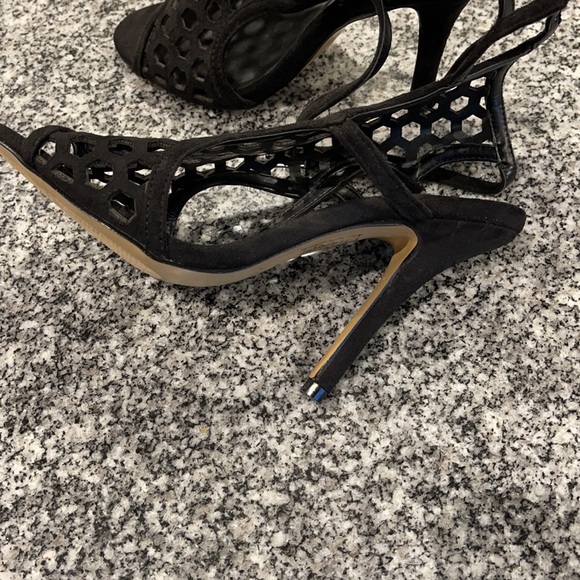 Elegant black sandals - Picture 4 of 8